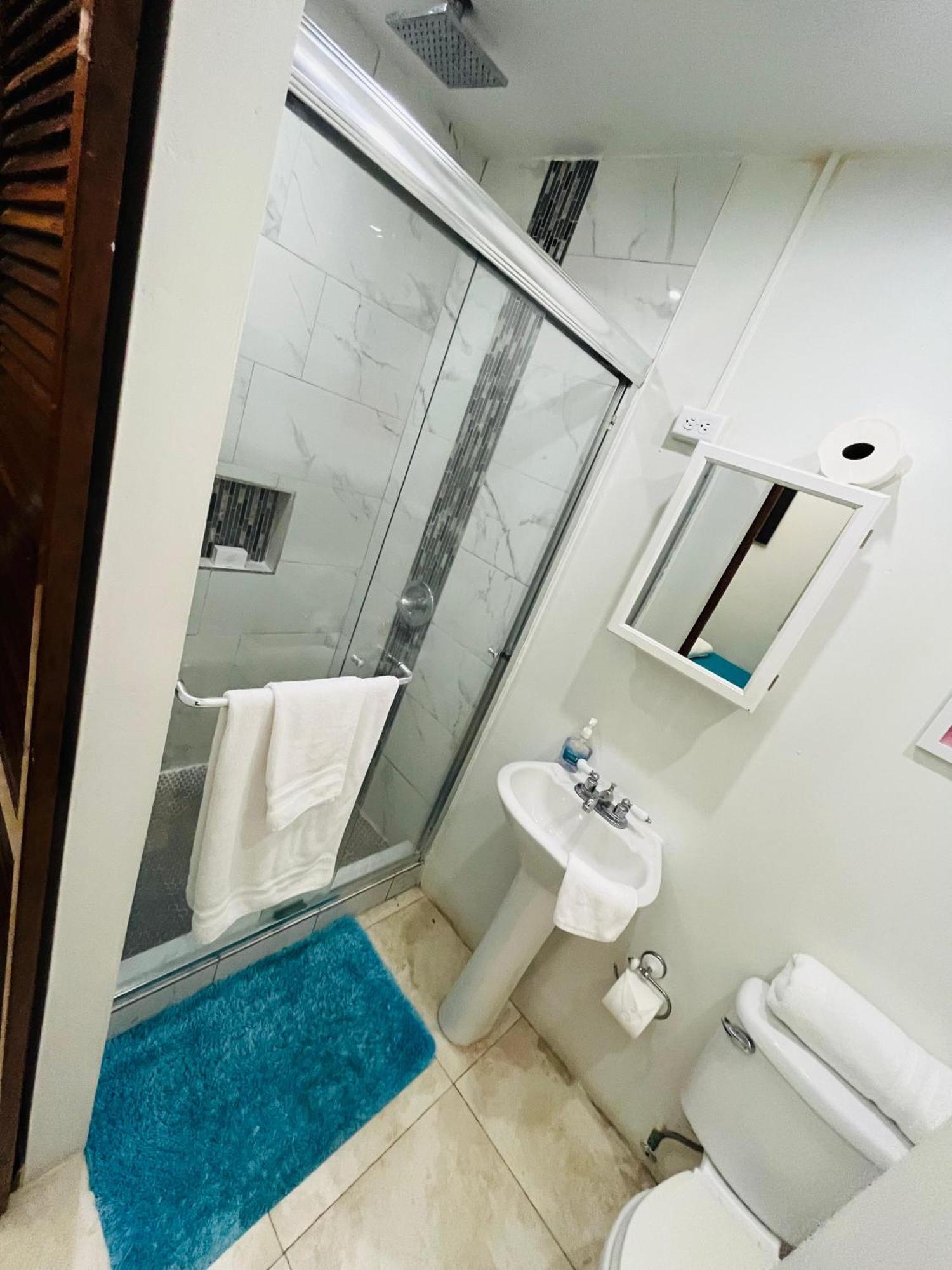 Hotel Libertad Lares Bagian luar foto
