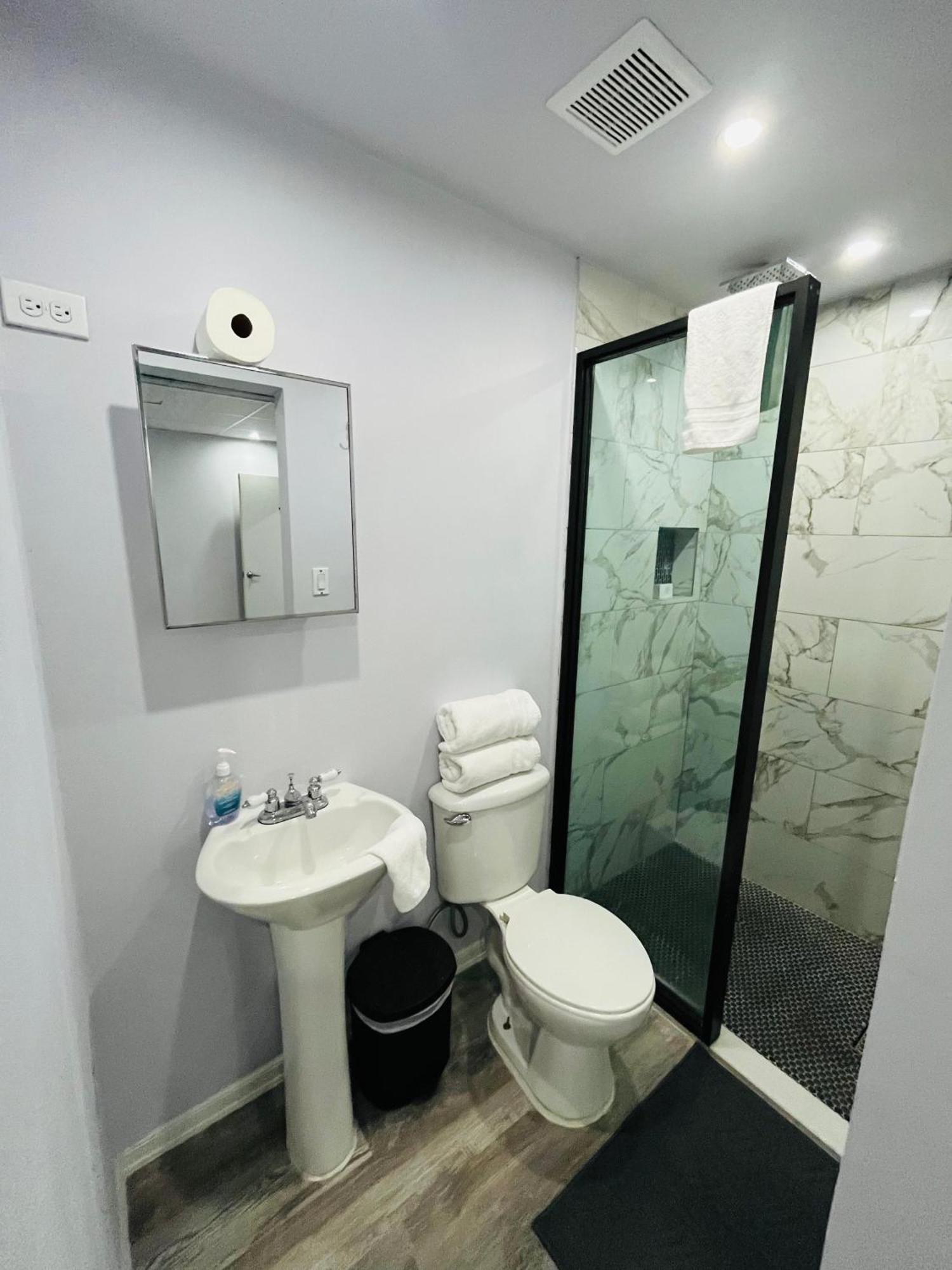 Hotel Libertad Lares Bagian luar foto