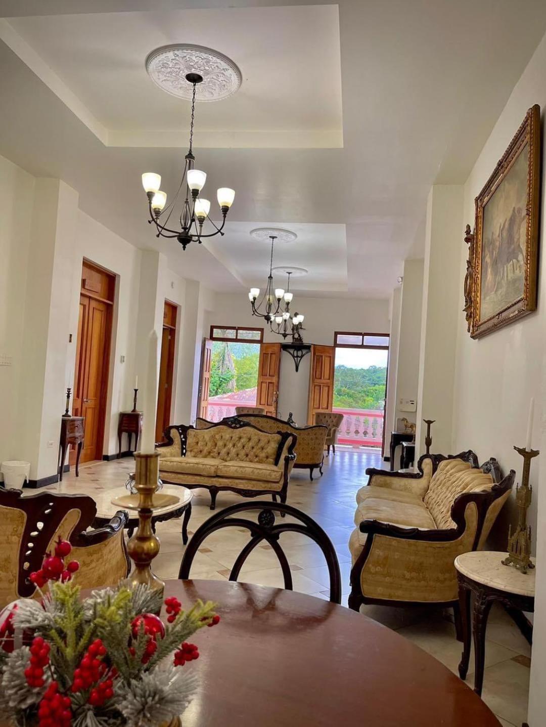 Hotel Libertad Lares Bagian luar foto